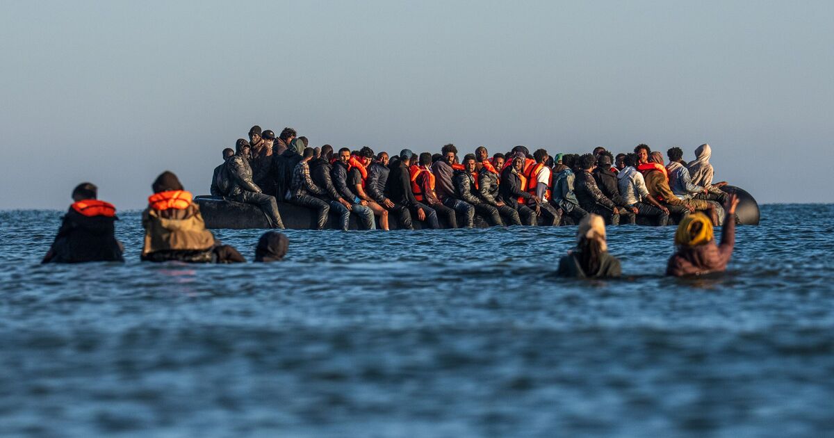 Fury as 170 dangerous terrorists can't be booted out of UK | Politics | News