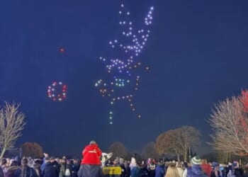 Fury in UK village as '900' demand refunds after Christmas lights show | UK | News