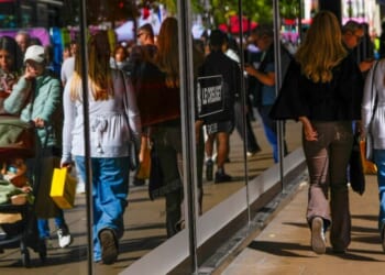 High street fashion giant suddenly closes 60 stores | World | News