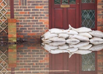 Households urged to 'prepare a flood kit' before Sunday | Weather | News