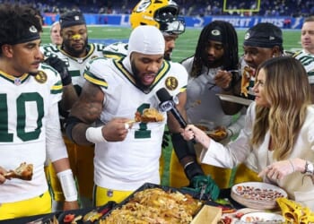 How Dare Erin Andrews Be Upset She Misses The Holidays? She’s Rich!