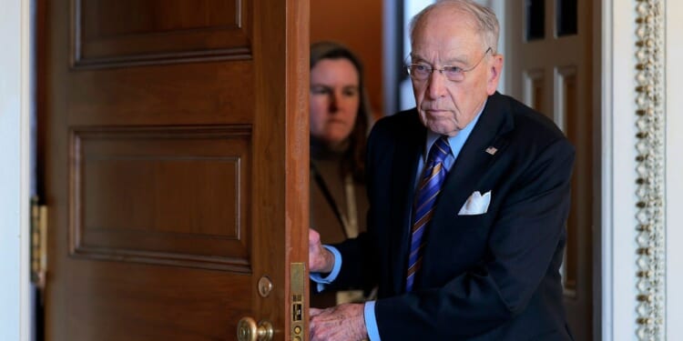 How Illegal Immigration and Government Failure Fuel Identity Theft