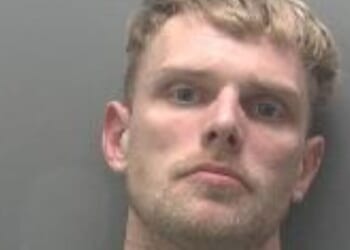 Jealous thug strangled girlfriend after flying into rage over childcare phone call | UK | News