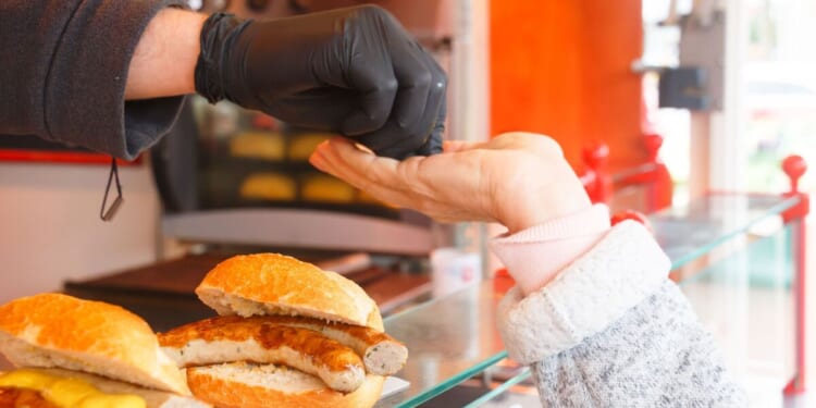 Junk food outlets explode as high streets become ‘Obesity Traps' | UK | News