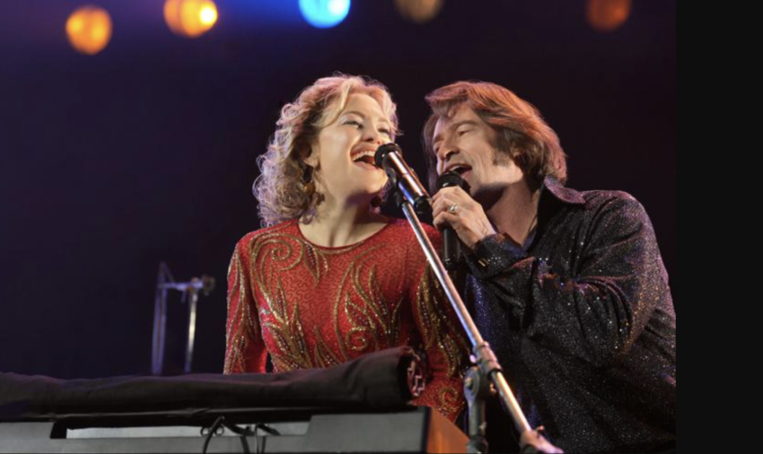 Kate Hudson and Hugh Jackman star in