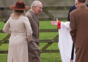 King Charles pictured with Prince Edward and Sophie on royal outing | Royal | News