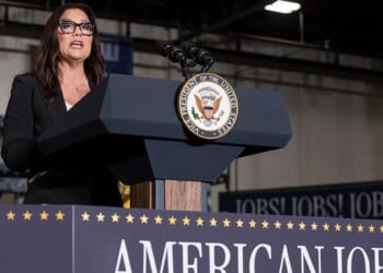 Labor Secretary Rules Out Eliminating H-1B Program