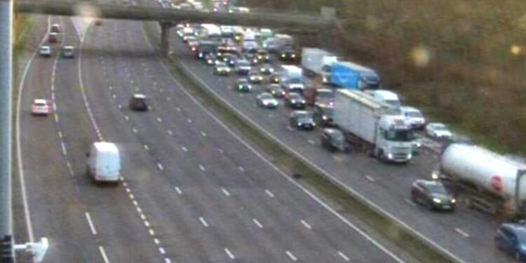 M1 traffic LIVE: Pile-up on major motorway sparks 2 miles of chaos | UK | News