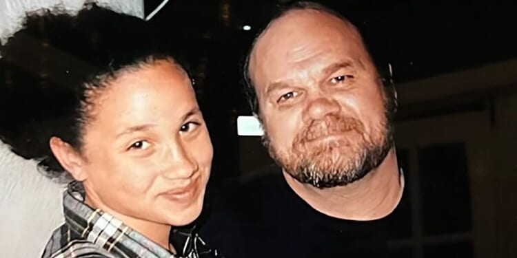 Meghan Markle's 'desperate' search for estranged father Thomas | UK | News