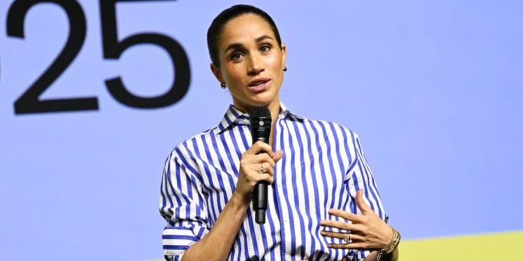 Meghan Markle's sister rages at Duchess after Thomas Markle claim | Royal | News