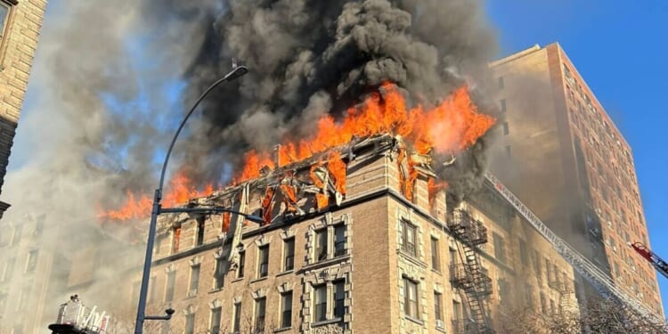 New York fire LIVE: Huge blaze engulfs apartment building | World | News