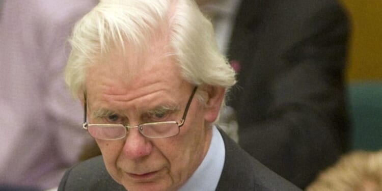 Obituary: Sir Andreas Whittam Smith