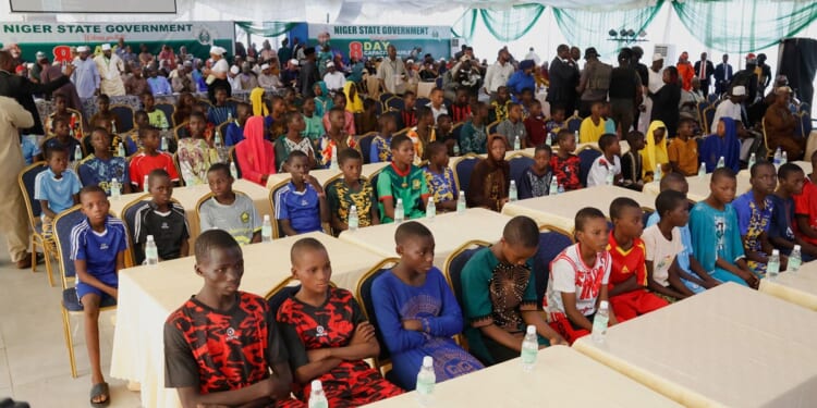 One hundred abducted Nigerian schoolchildren freed, reports say