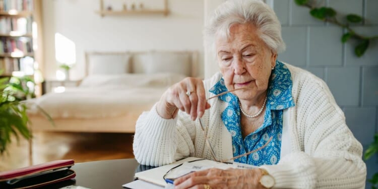 Pensions overhaul warning as over 65s could be £30k worse off in retirement | UK | News