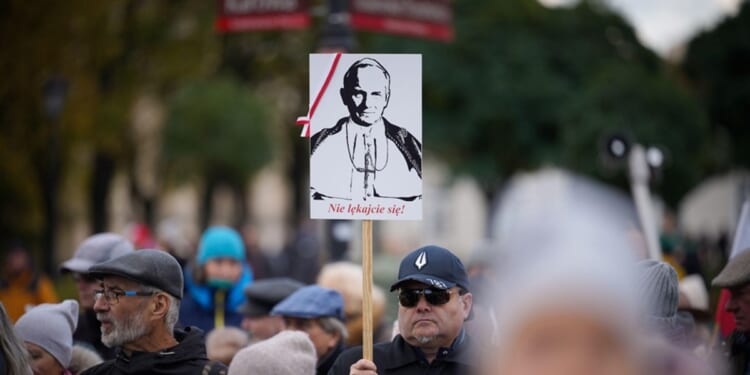 Polish Bishops stand up for St John Paul II