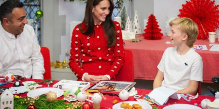 Princess Kate’s red cardigan left fans speechless at staggering cost | Royal | News