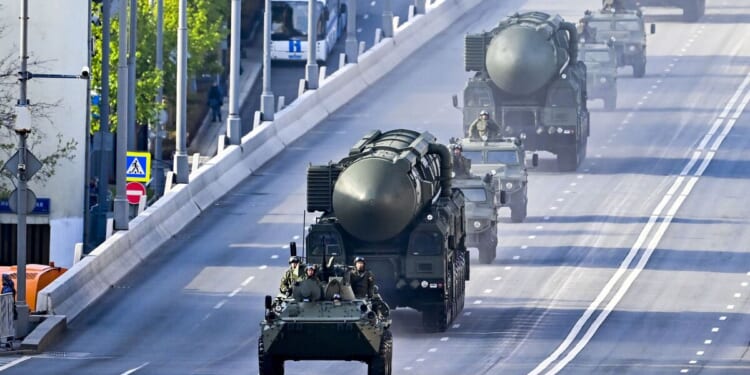 Putin crony promises 'unstoppable' missiles for Trump's enemy in terri | UK | News