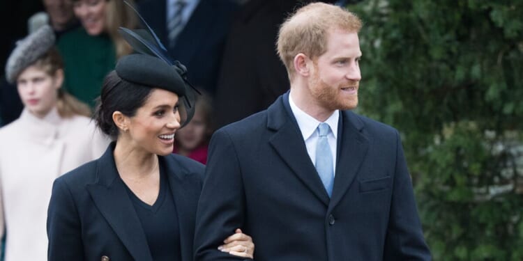 Royal Family LIVE: Prince Harry 'ignores Meghan's advice' amid royal Christmas sadness | Royal | News