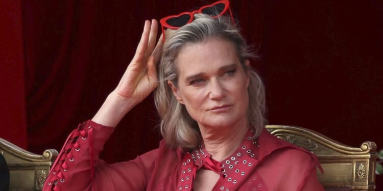 Royal sends heartbreaking message to King: 'I forgive you' | Royal | News