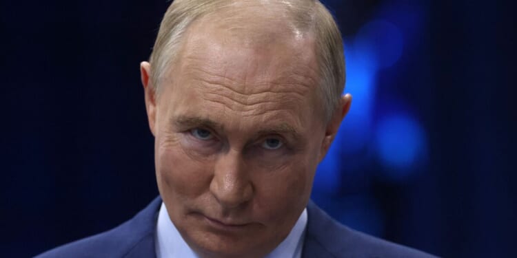 Russia sends horror WW3 threat to invade European cities with America | World | News