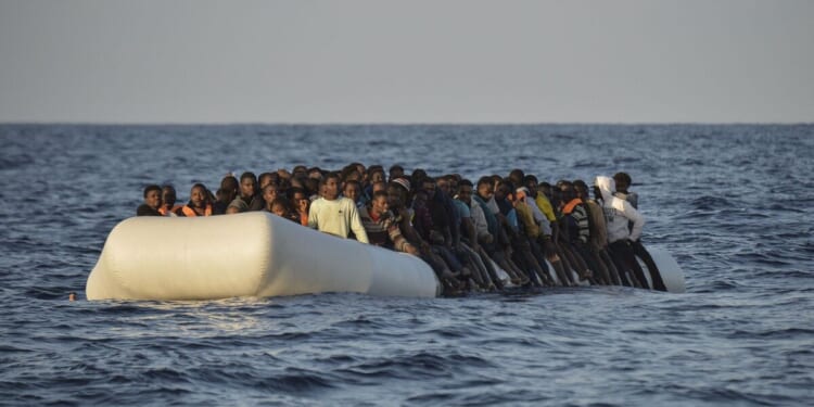 Small boat migrants 'could cost taxpayers £67bn' warns watchdog | Politics | News