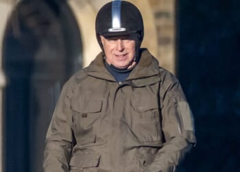 Smiling Andrew Mountbatten-Windsor breaks cover in Windsor as Epstein | Royal | News