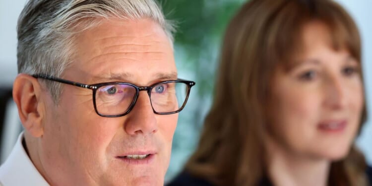 Starmer and Reeves on the brink as Labour Cabinet ministers revolt over being 'misled' | Politics | News