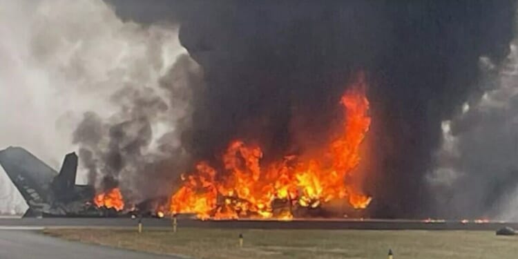 Statesville plane crash LIVE: Plane in fireball crash at Regional Airport, North Carolina | World | News