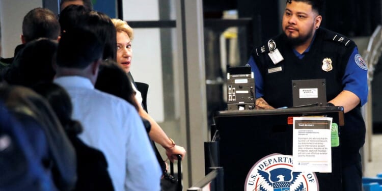TSA to Let Travels Without Real ID to Pay $45 for Identity Check