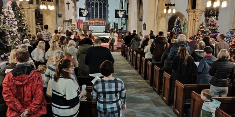 Tearfund survey suggests rise in those planning to attend church this Christmas