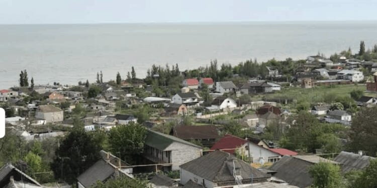 The abandoned seaside resort where Russian refuseniks are held in damp | World | News