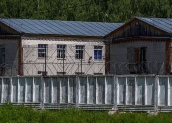 'Treasonous' Russian diplomat jailed for 12 years after selling secrets to US | World | News