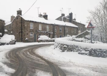 UK snow maps turn white as 12 towns set for snowfall in days - full list | Weather | News