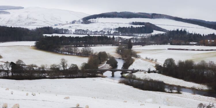 UK weather maps show where in Britain gets snow right at end of Christmas Day | Weather | News