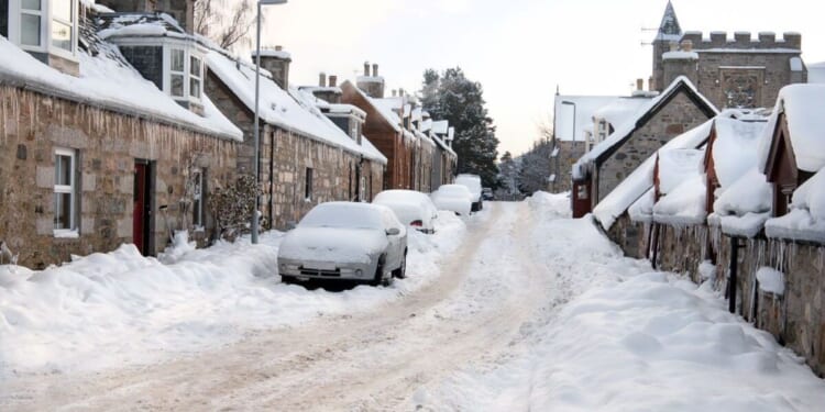 UK’s coldest village where temperatures once dropped to -27C | UK | News