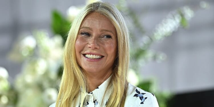 Viral Coldplay Kiss Cam Woman Speaks Out, Is Furious With Gwyneth Paltrow