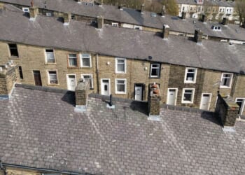 Warning issued to households in England with chimney on house | UK | News