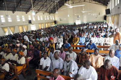 Worshipers sit in Church of the Brethren in Nigeria in Maiduguri, northeastern Nigeria on May 13, 2012.