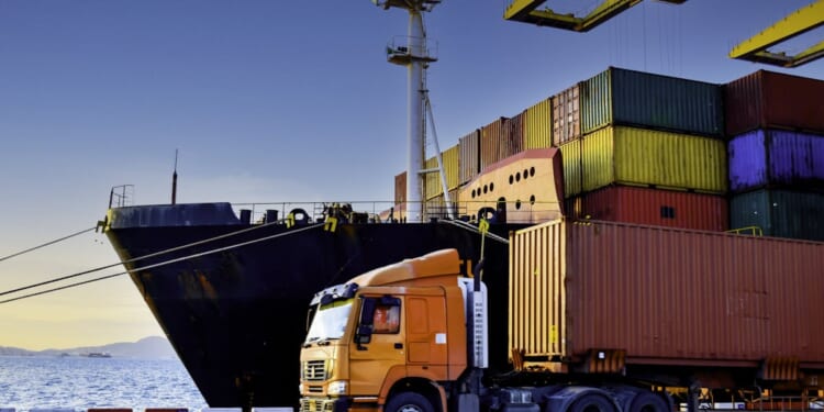 White House Touts Economic Growth As Third Quarter Numbers Shatter Expectations