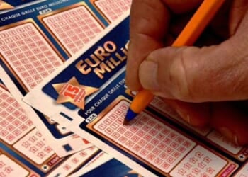 Winning Euromillions numbers LIVE: 9 December results | UK | News