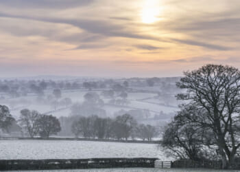 ‘Rise in deaths’ warning as cold health alerts issued with temperatures set to plummet | Weather | News
