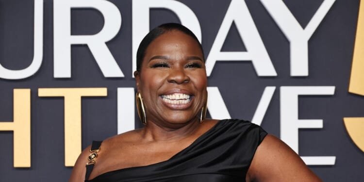 ‘SNL’ Alum Leslie Jones Wants All ICE Agents Thrown In Jail: ‘I Need A Reckoning’