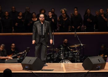 Award-winning singer who 'changed the face' of gospel music dies