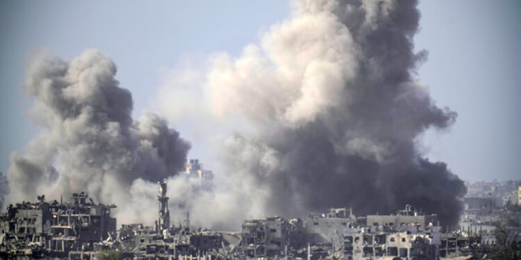 An unexpected crisis in Israel: 6 miles from Gaza