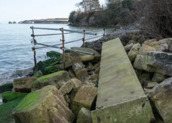 National Trust accused of turning famed beauty spot into 'horrible eyesore'