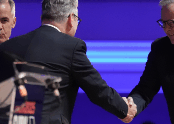 Keir Starmer 'in talks with Canada and Australia to launch international BAN on Elon Musk's X'