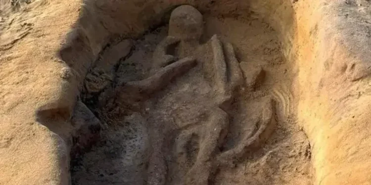 'Princely burial' uncovered at site of 'national importance' comparable to Sutton Hoo discovery