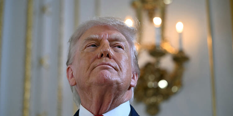 Trump's week in review: Healthcare plan, autoworker confrontation