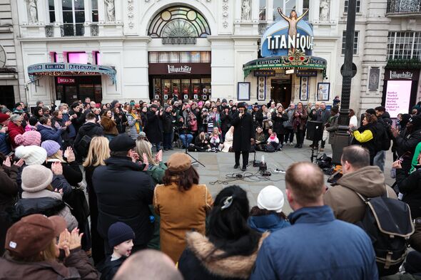 The crowd watching Dean at Piccadilly Circus 