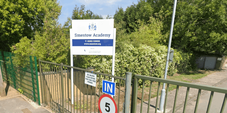 School urgently shuts down and pupils sent home after body found on grounds
